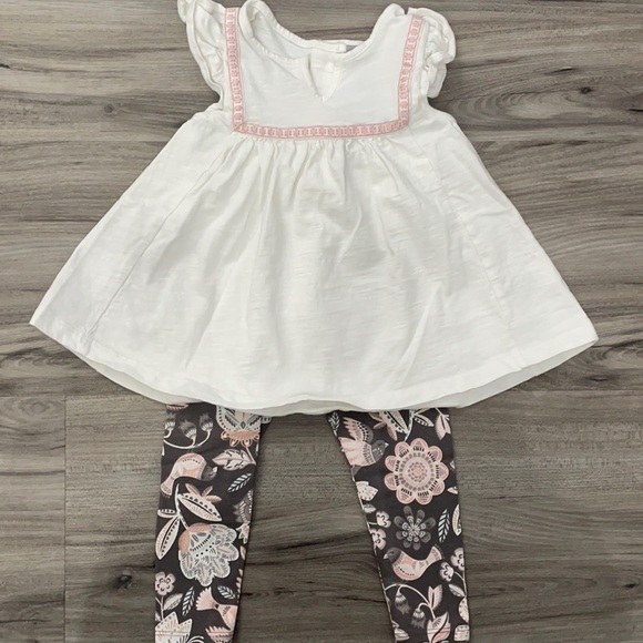 VALUE PACK! Three set of girls matching outfits - Picture 2 of 6